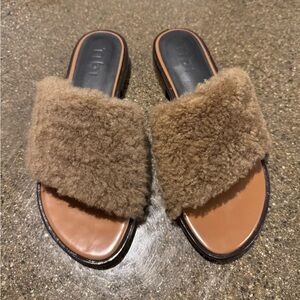 Tibi Sherpa Slides